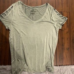 American Eagle green shirt